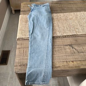 Men’s Abercrombie & Fitch Jeans. Worn once. Great condition, smoke free home.